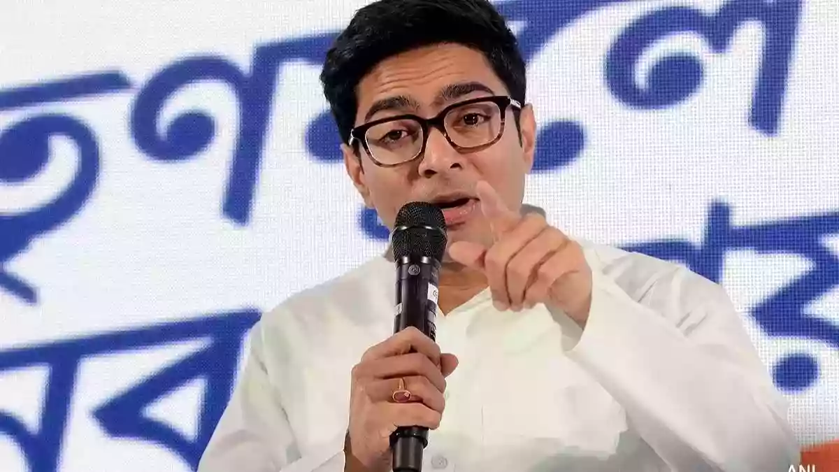 अभिषेक बनर्जी ने नए साल के संदेश में तृणमूल कांग्रेस और ममता बनर्जी का जिक्र नहीं किया